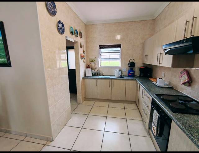 3 BEDROOM HOUSE FOR SALE IN DANA BAY